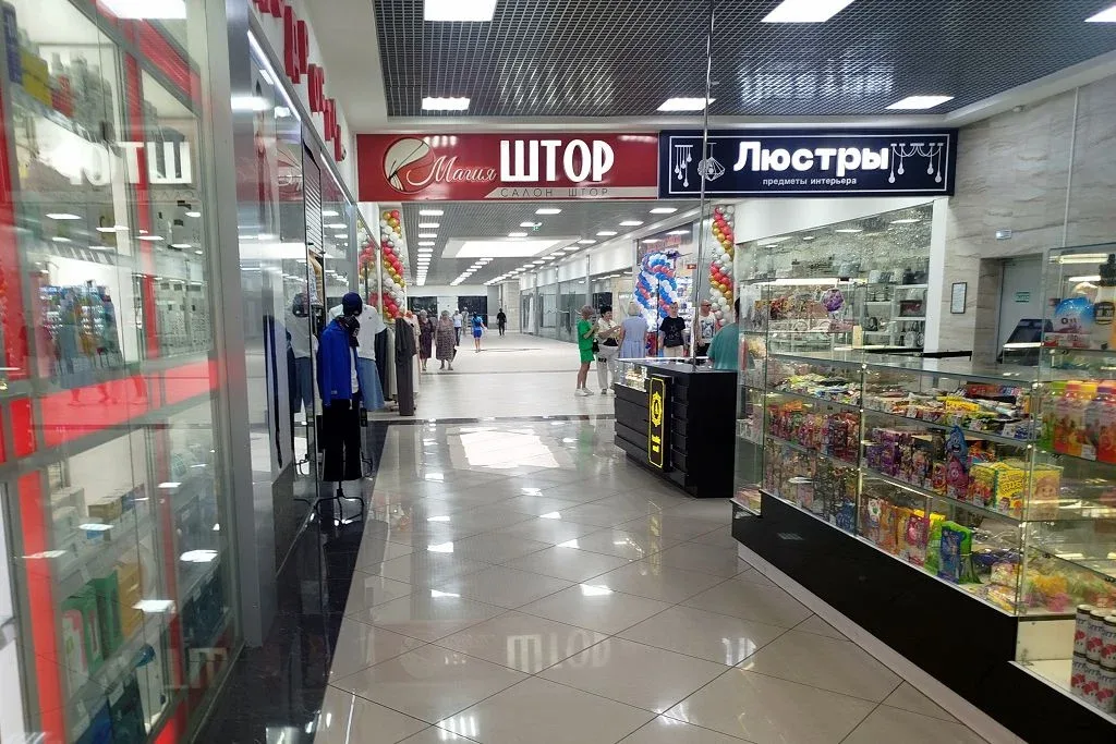 Вторая очередь ТРЦ "Гранд Парк" в Клинцах открылась. Посмотрим, что есть внутри