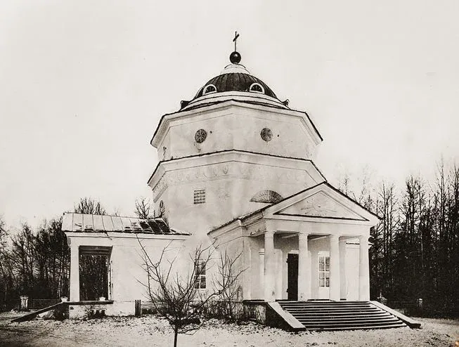 Старое фото храм Новыа Романовка